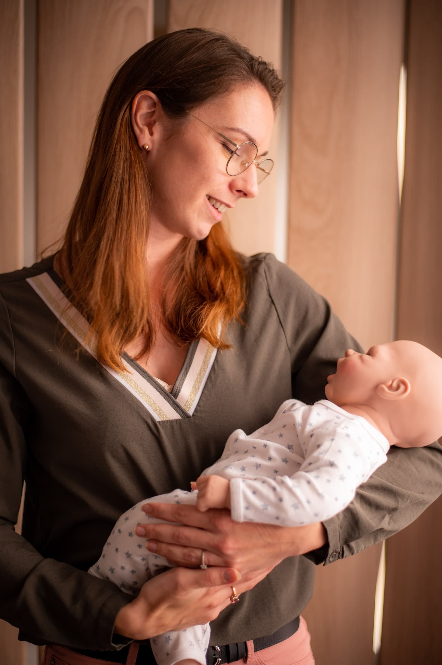 Eva présente les gestes et repères d’un accompagnement parental
